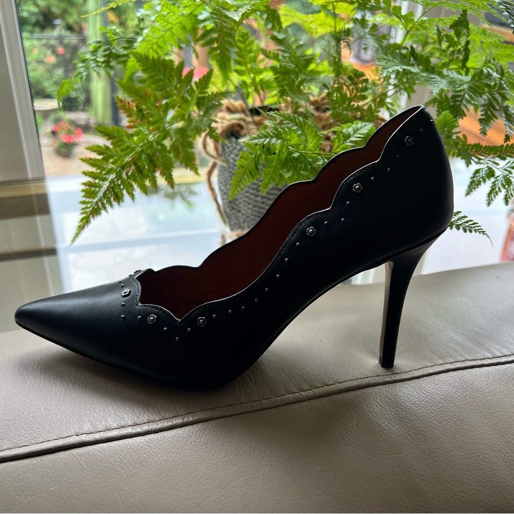 Coach Waverly Black Pump